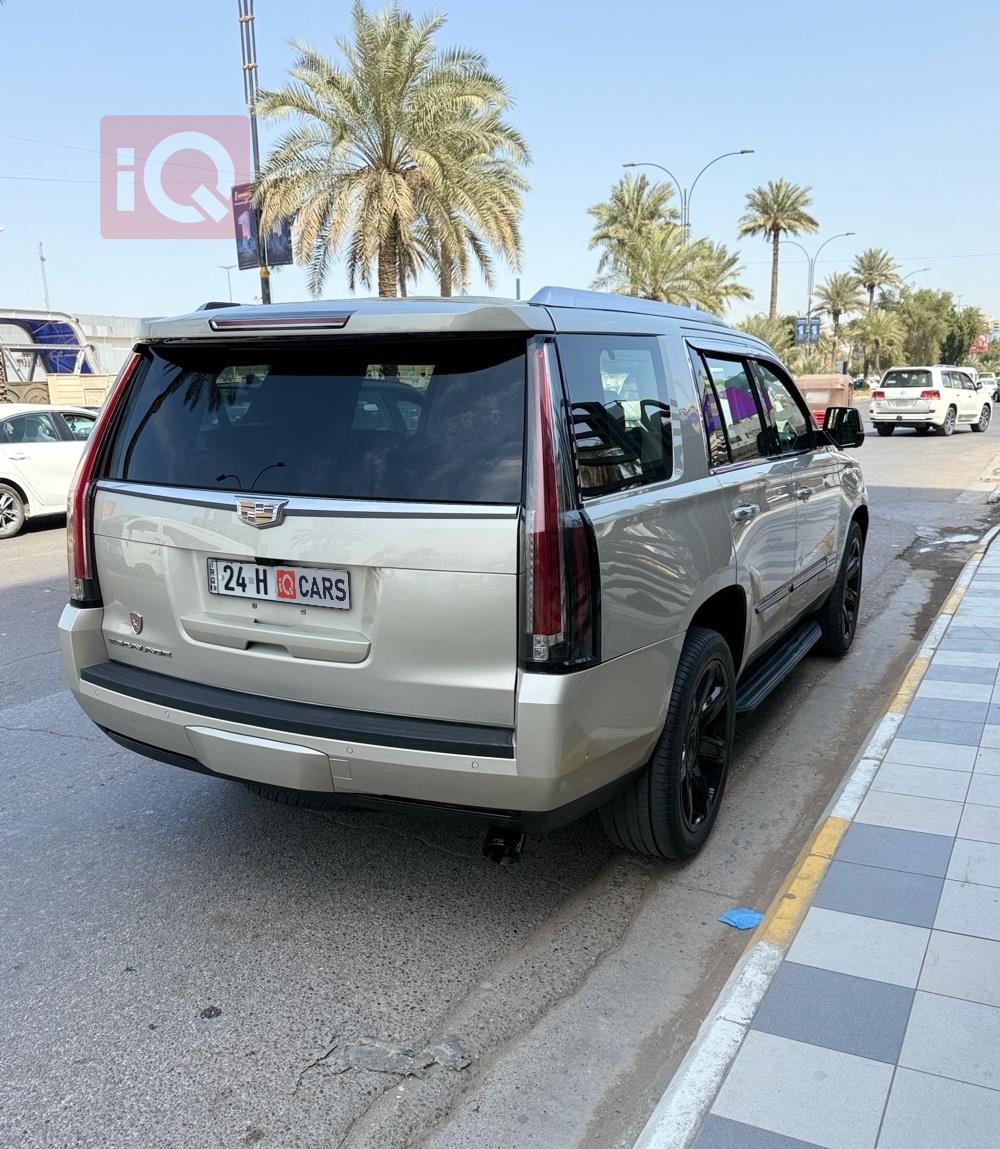 كاديلاك اسكاليد